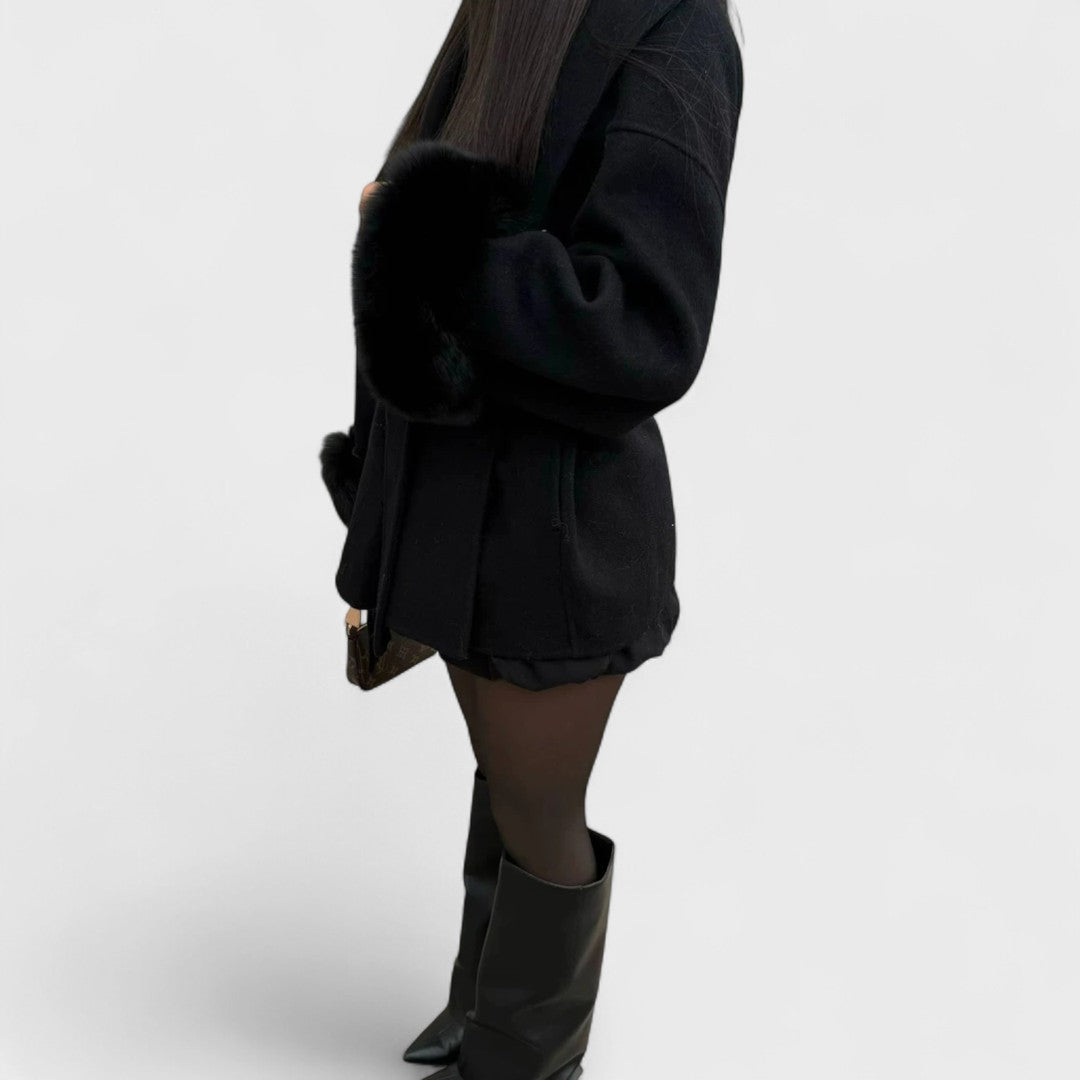 Woolcat – Manteau élégant avec détails en fausse fourrure